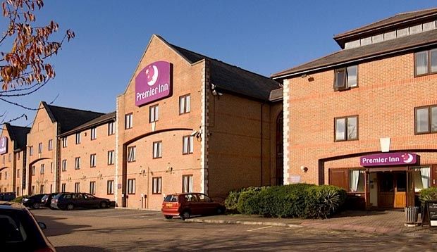 Premier Inn Guildford North - A3 מראה חיצוני תמונה