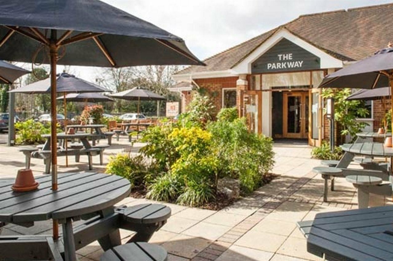 Premier Inn Guildford North - A3 מראה חיצוני תמונה